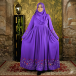 দুবাই চেরী কাপড়ের এমব্রয়ডারি কাজ করা বোরকা