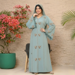 দুবাই চেরী কাপড়ের এমব্রয়ডারি কাজ করা বোরকা - Image 3