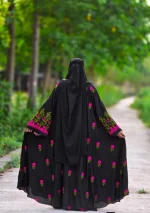রোজ এমব্রয়ডারি আলাদা কটি বোরকা - Image 3