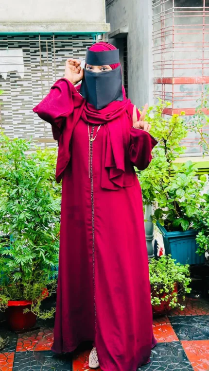 সি ওয়াই কাপড়ের প্রিমিয়াম গোল্ডেন লেস বোরকা